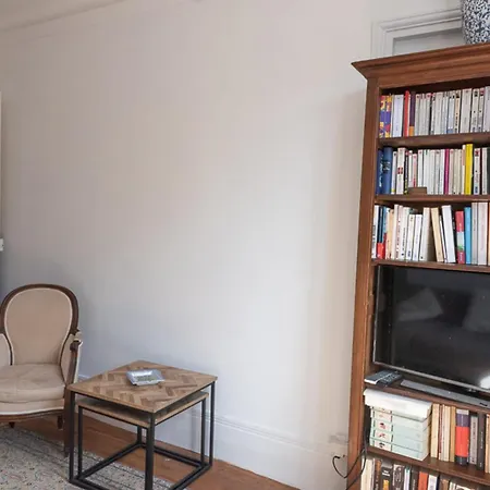 Charming Just Steps From The Pantheon * Paris